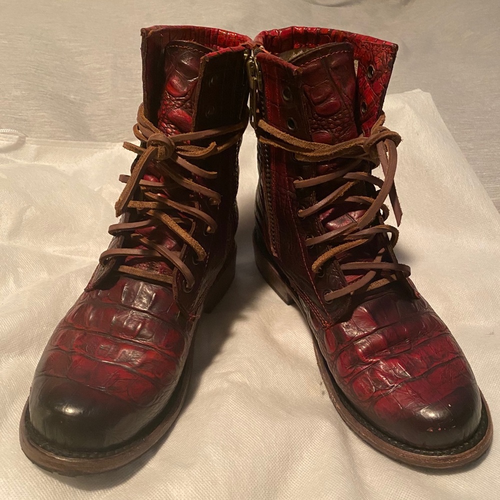 Freebird Red Croco Manchester Boots - Picture 1 of 9